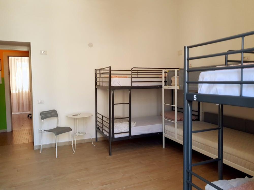 Hostel Mancini Napels